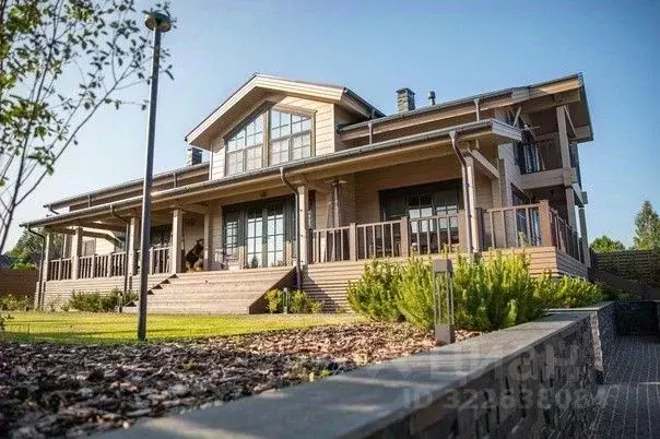 Коттедж в Новгородская область, Валдайский район, Семеновщинское ... - Фото 1