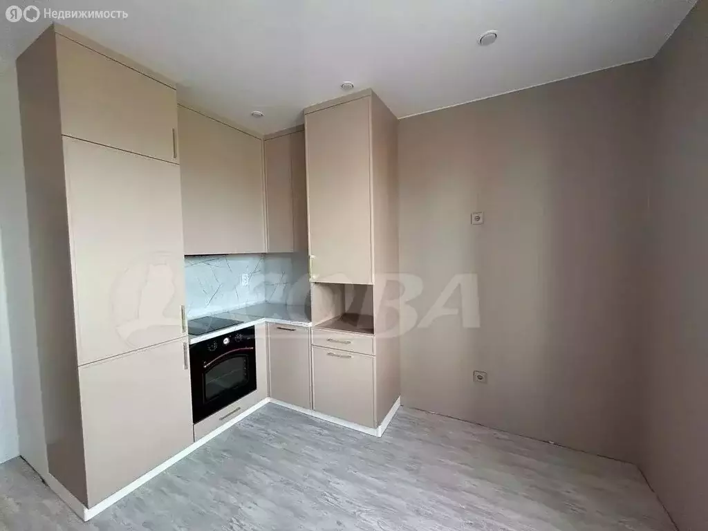 Квартира-студия: Тюмень, Верхнетарманская улица, 1 (29 м) - Фото 0