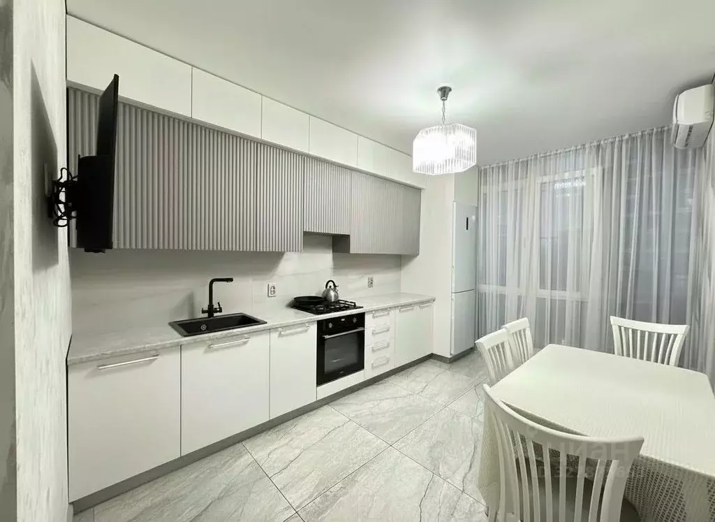 3-к кв. Кабардино-Балкария, Нальчик ул. Тлостанова (79.4 м) - Фото 1