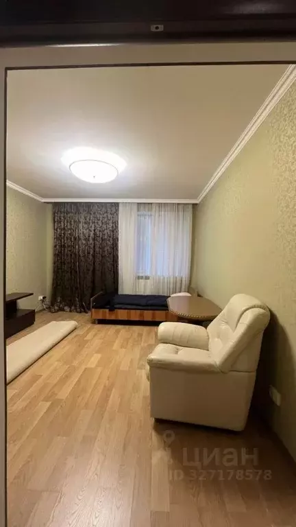 Дом в Крым, Красногвардейский район, Октябрьское пгт ул. Гагарина, 32 ... - Фото 2