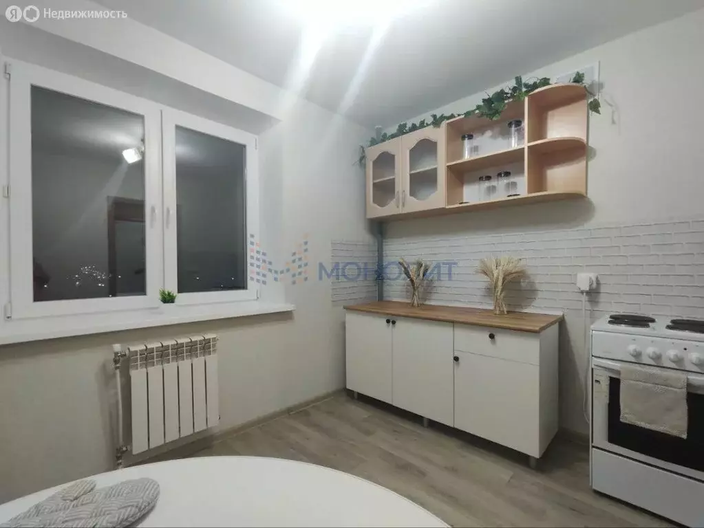 1-комнатная квартира: Чебоксары, улица Парижской Коммуны, 2 (29.3 м) - Фото 0