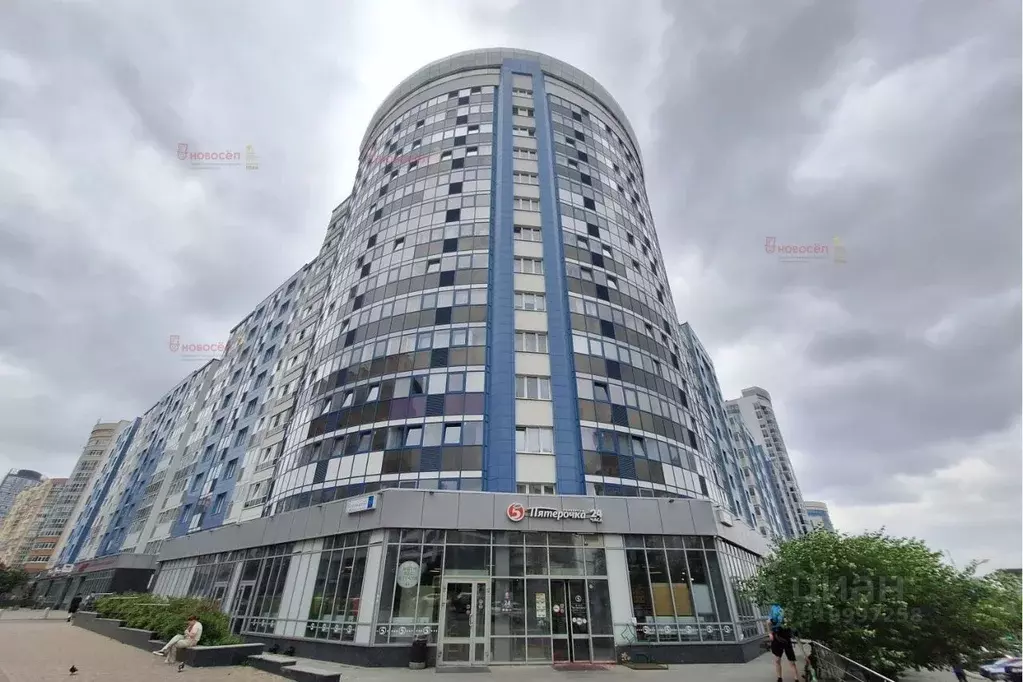 3-к кв. Свердловская область, Екатеринбург ул. Куйбышева, 21 (93.9 м) - Фото 0