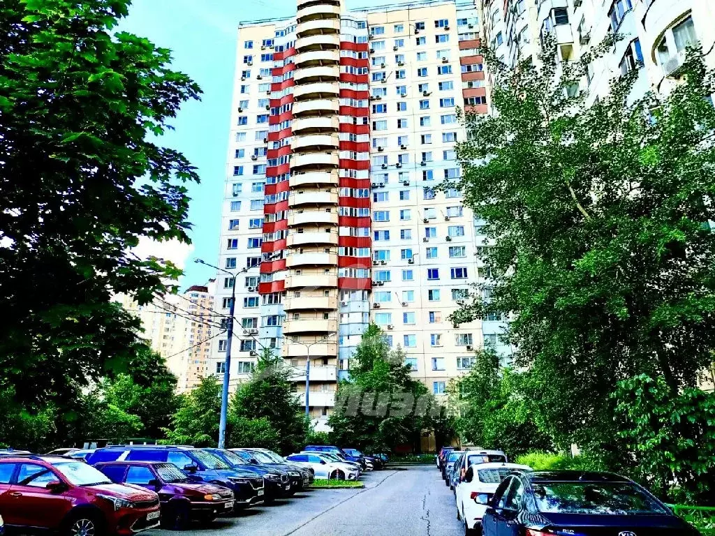 Продается 3-комнатная квартира - Фото 1