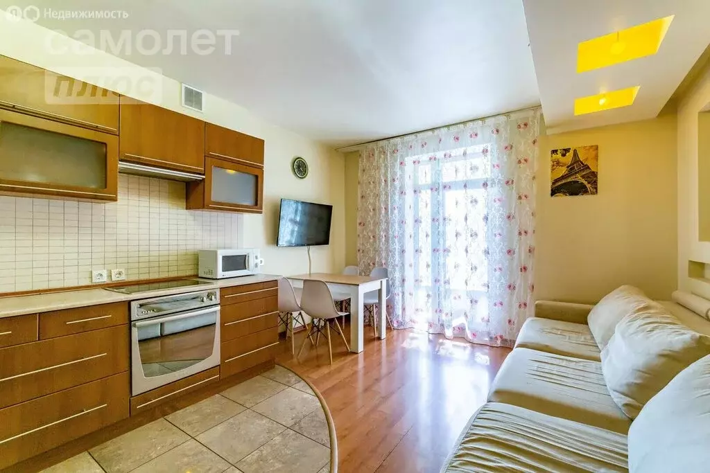1-комнатная квартира: Екатеринбург, улица Вайнера, 21 (55.9 м) - Фото 1