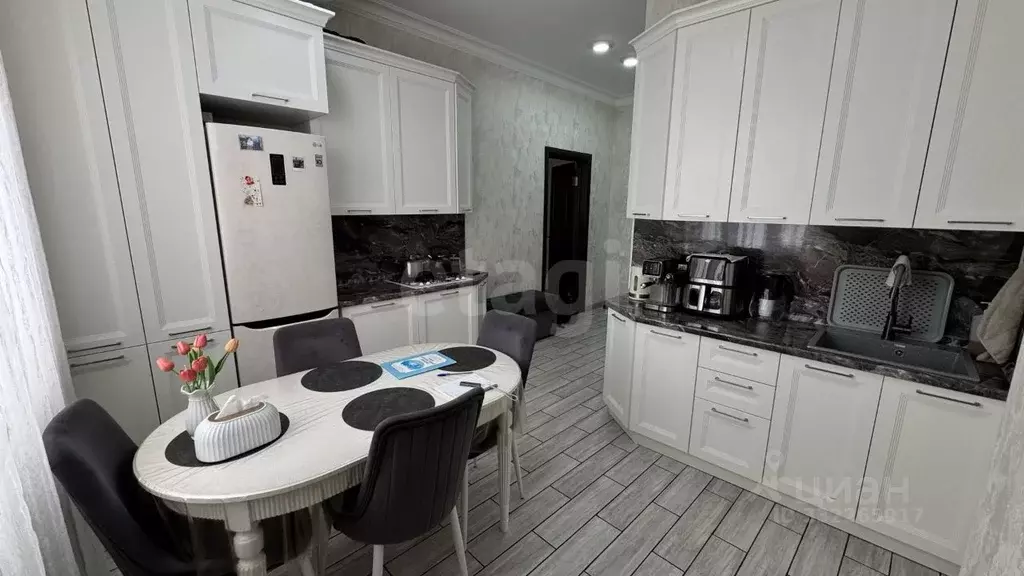 2-к кв. Дагестан, Махачкала ул. Мекегинская, 37 (57.0 м) - Фото 1