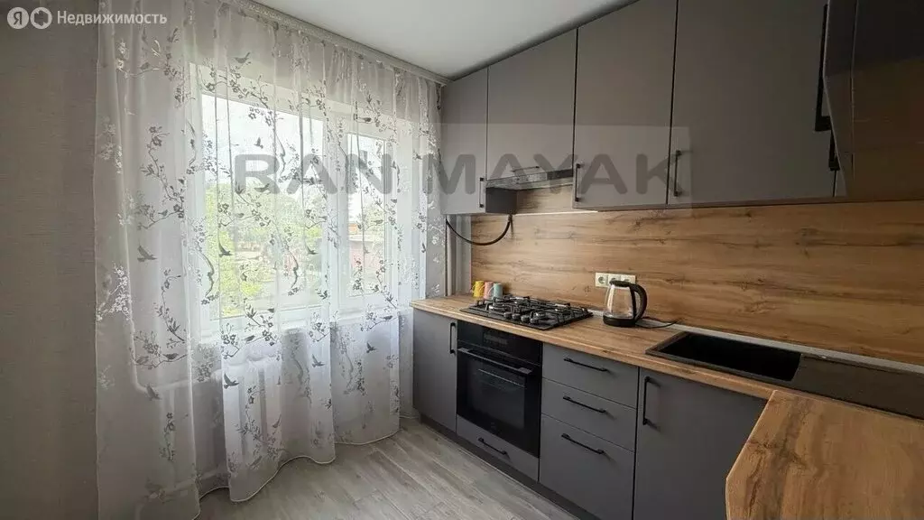 2-комнатная квартира: Майкоп, улица Карла Маркса, 10 (49.2 м) - Фото 1