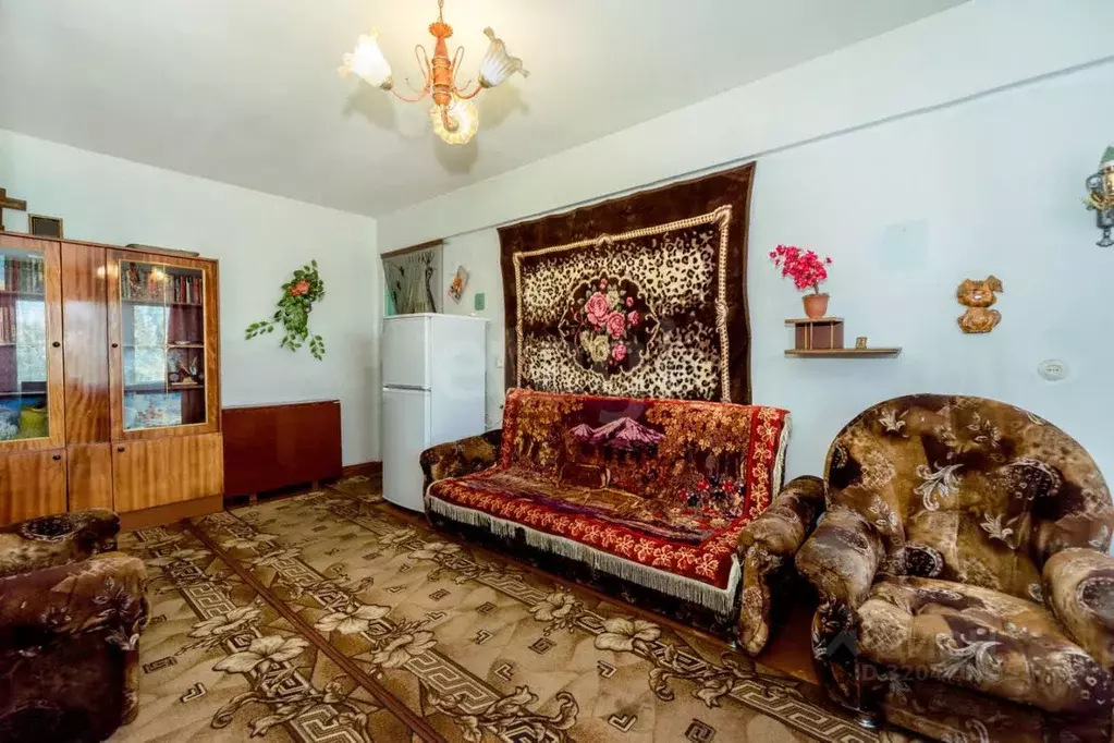 3-к кв. Алтайский край, Бийск ул. Петра Мерлина, 21 (47.8 м) - Фото 1