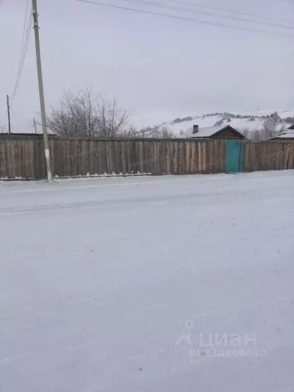 Дом в Бурятия, Баргузинский район, пос. Юбилейный Набережная ул. (46 ... - Фото 1