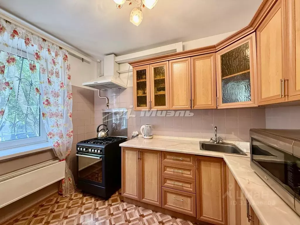 2-к кв. Крым, Симферополь ул. Имени Мате Залки, 7Д (54.4 м) - Фото 0