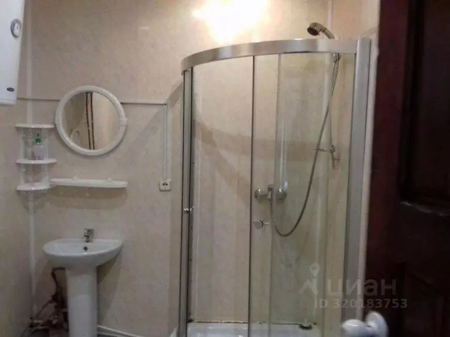 Комната Саха (Якутия), Алдан Мегино-Кангаласская ул., 54 (12.0 м) - Фото 1