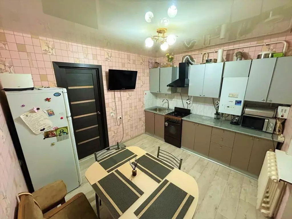 2-к кв. Краснодарский край, Ейск Коммунистическая ул., 85/7 (56.8 м) - Фото 1