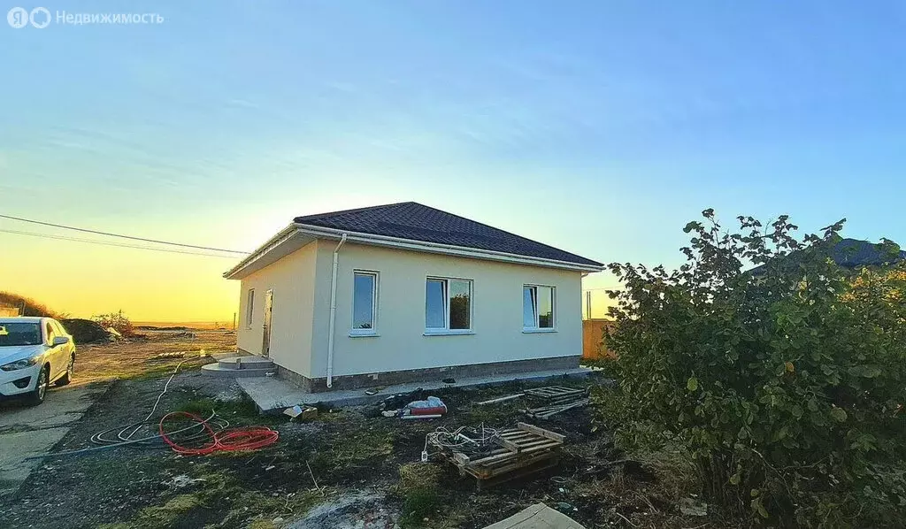 Дом в Трудовое, Нижняя улица, 62 (100 м) - Фото 1