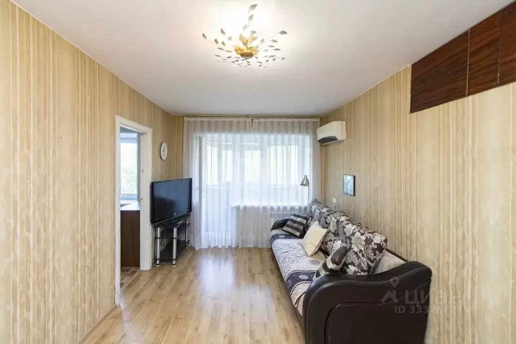 3-к кв. Тюменская область, Тюмень ул. Республики, 175 (52.9 м) - Фото 1