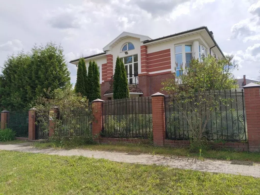 Коттедж в Калужская область, Обнинск ул. Поленова (216 м) - Фото 1