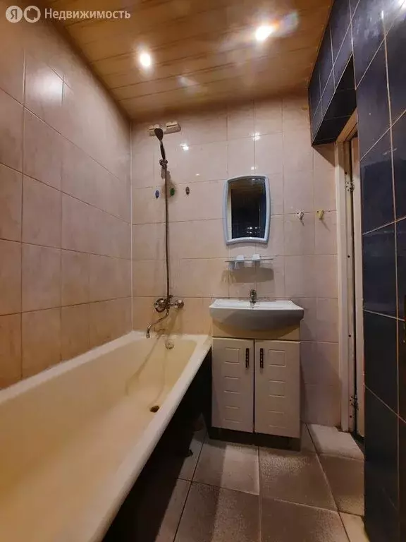 1к в 7-комнатной квартире (12.6 м) - Фото 0