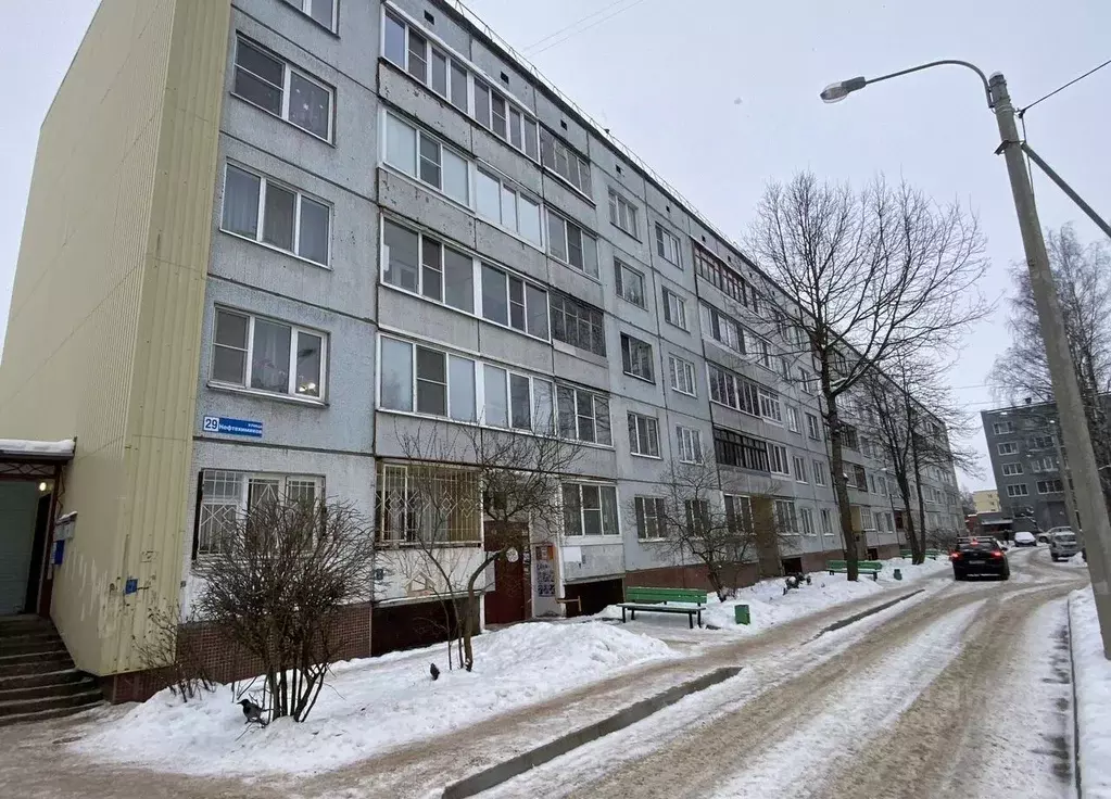 1-к кв. Ленинградская область, Кириши ул. Нефтехимиков, 29 (32.0 м) - Фото 1
