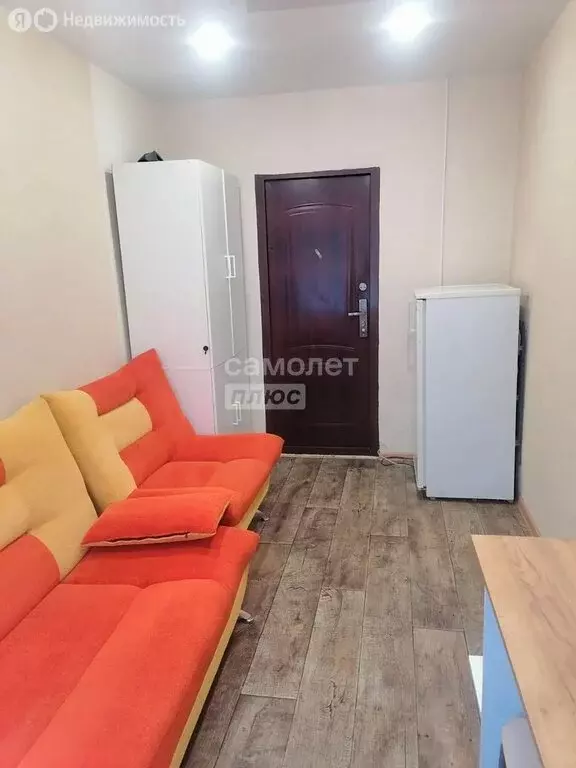 1к в -комнатной квартире (10 м) - Фото 0
