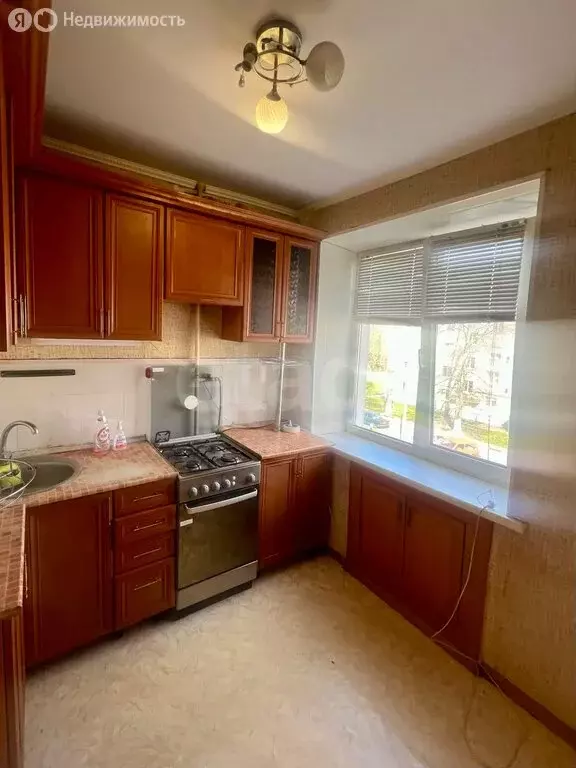 2-комнатная квартира: Губкин, улица Лазарева, 30 (46.2 м) - Фото 2