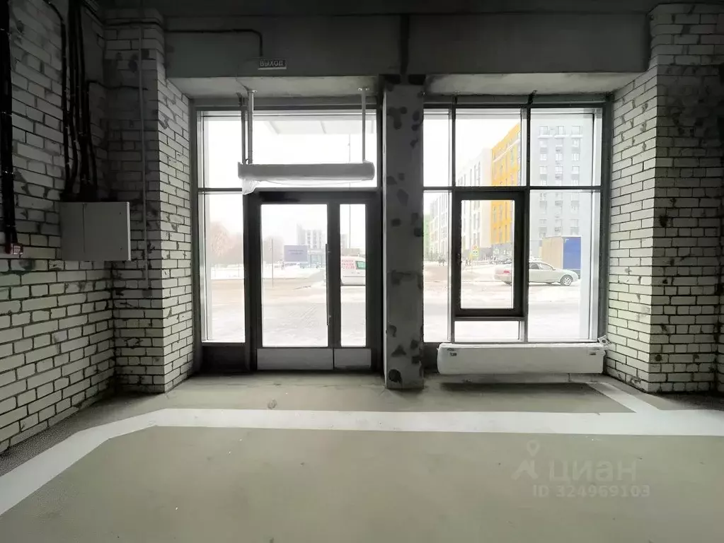 Помещение свободного назначения в Татарстан, Казань ул. Азата ... - Фото 2