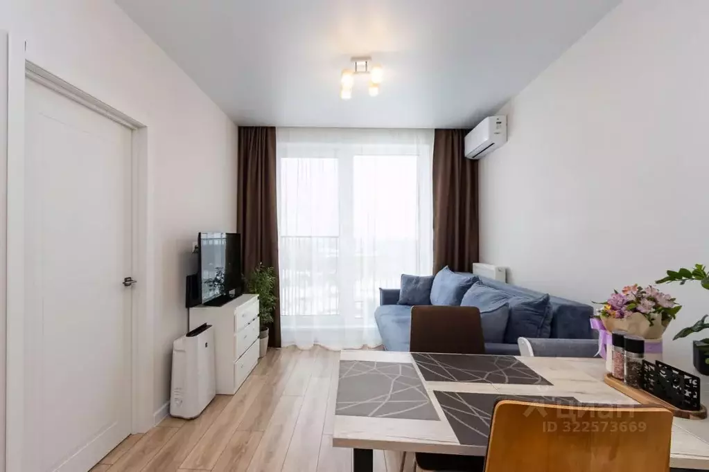 1-к кв. Тюменская область, Тюмень ул. Фармана Салманова, 1 (34.0 м) - Фото 1