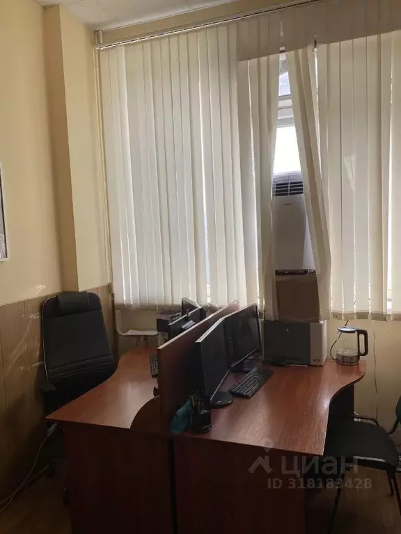 Помещение свободного назначения в Санкт-Петербург пос. Тярлево,  (17 ... - Фото 1