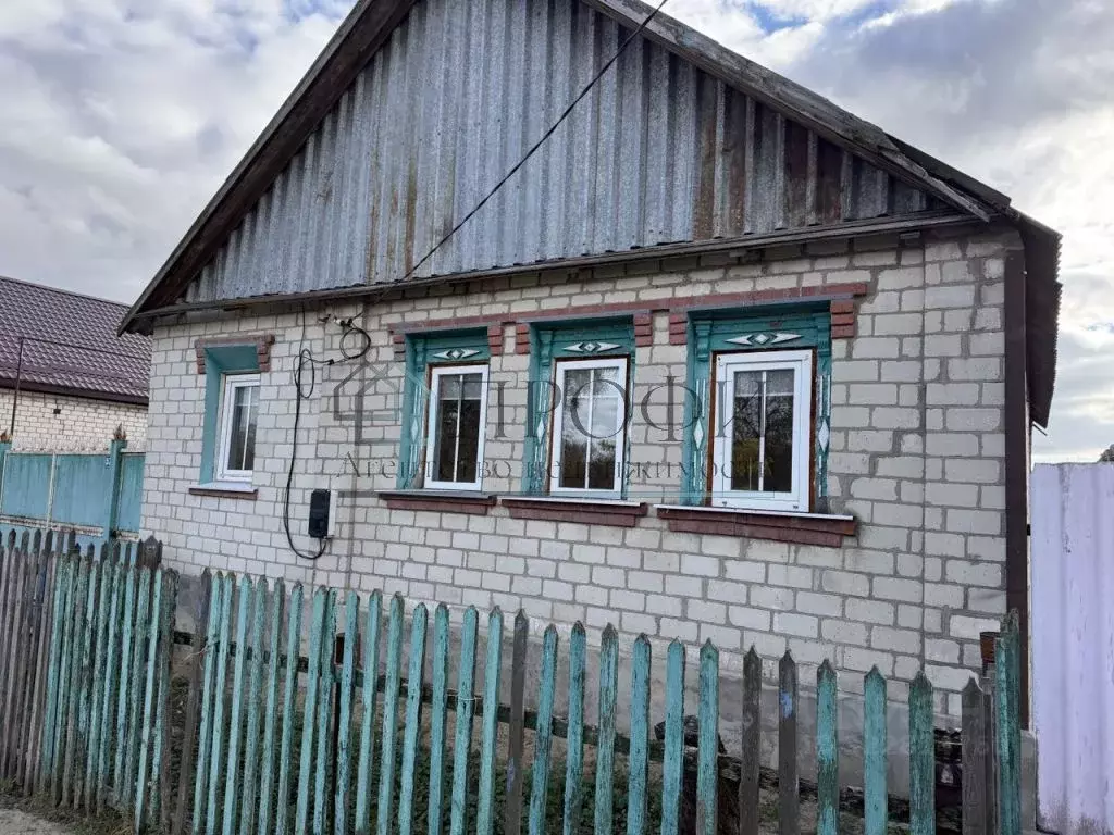 Дом в Белгородская область, Новооскольский муниципальный округ, с. ... - Фото 0