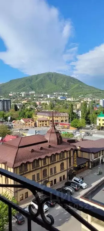 2-к кв. Ставропольский край, Пятигорск ул. Бунимовича, 15к2 (70.0 м) - Фото 0