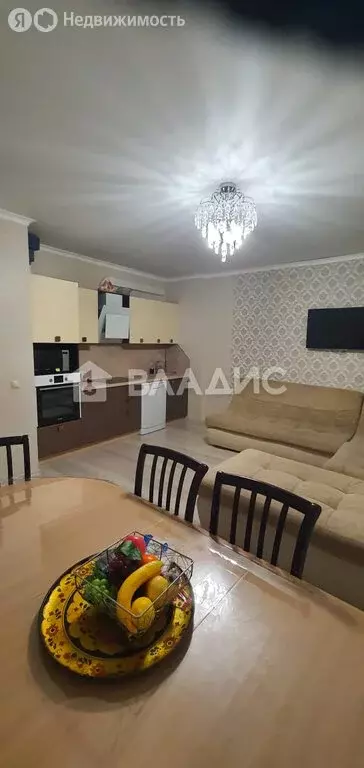 3-комнатная квартира: Тобольск, 10-й микрорайон, 63А (86 м) - Фото 0