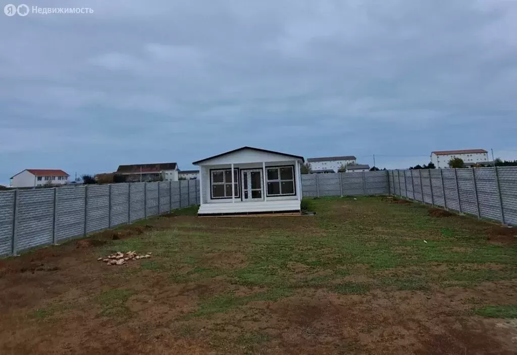 Дом в Сакский район, Молочненское сельское поселение, село Витино (64 ... - Фото 2