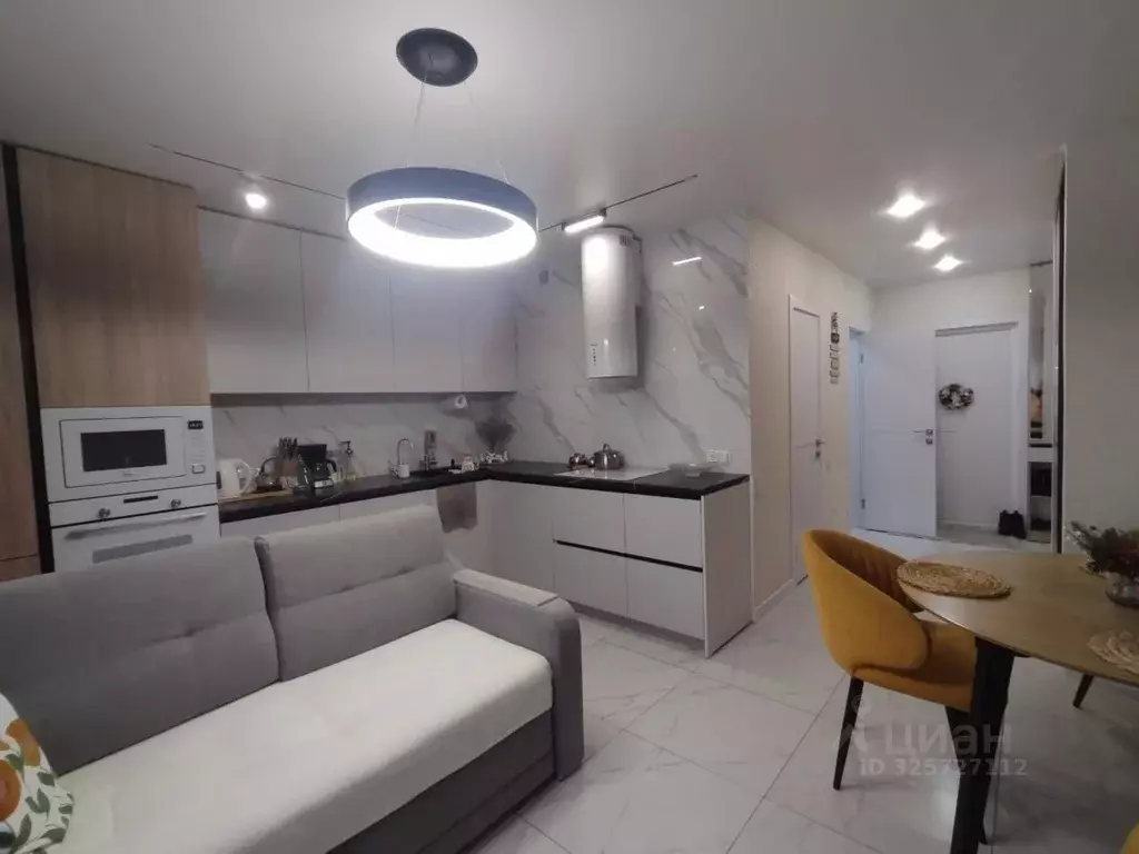 3-к кв. Чувашия, Чебоксары Ярмарочная ул., 19к4 (96.98 м) - Фото 2