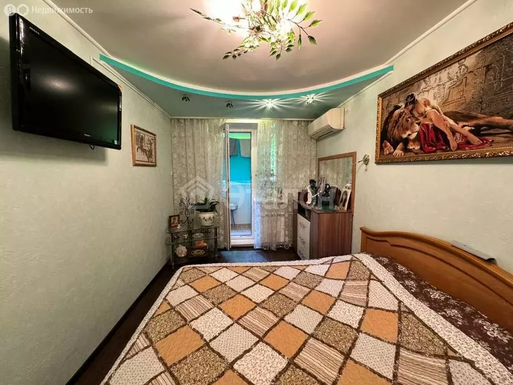 3-комнатная квартира: Волгоград, Рионская улица, 11 (65 м) - Фото 0
