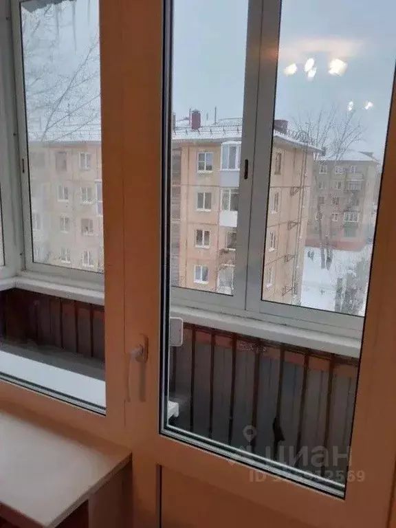 3-к кв. Омская область, Омск Городок Нефтяников мкр, ул. Круговая, 8А ... - Фото 2