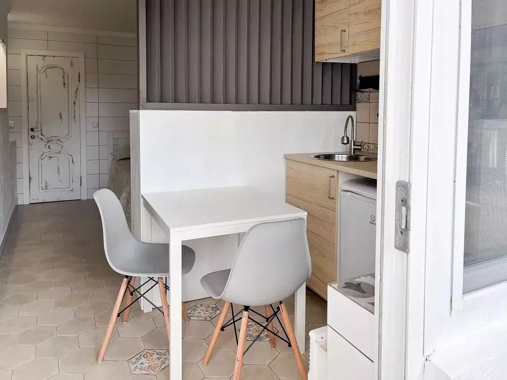 Дом в Крым, Ленинский район, Щелкино городское поселение, Энергетик-2 ... - Фото 1