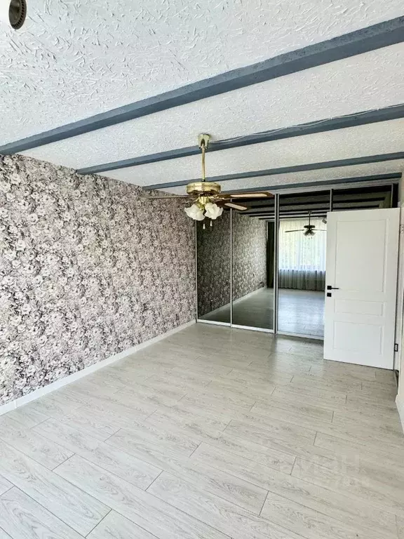 3-к кв. Санкт-Петербург ул. Бабушкина, 60 (72.0 м) - Фото 1