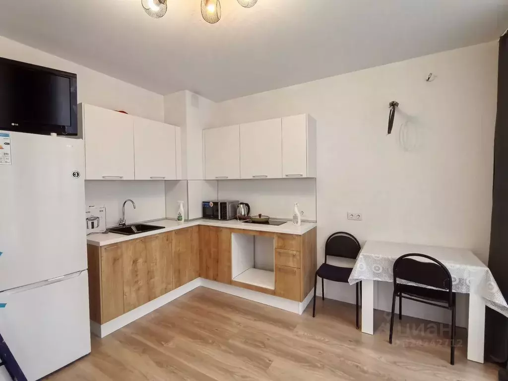 Студия Тюменская область, Тюмень ул. Юрия Рогачева, 11к2 (23.0 м) - Фото 2