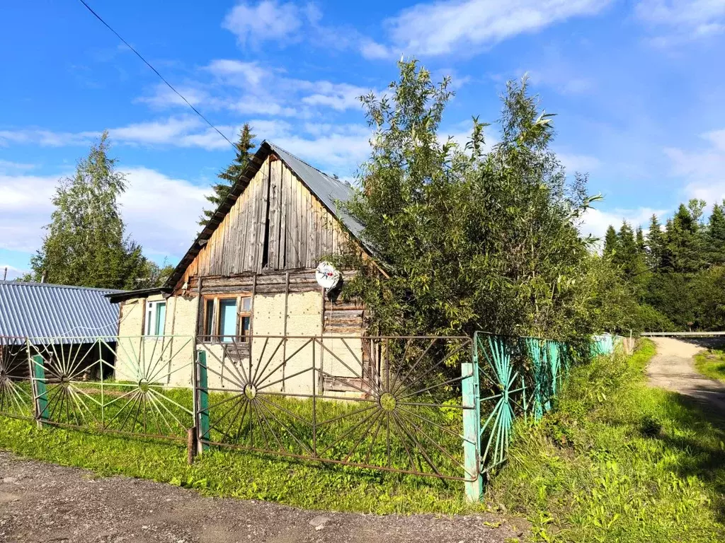 Дом в Коми, Сыктывкар городской округ, Краснозатонский пгт ул. ... - Фото 0