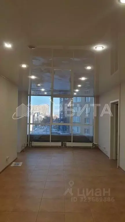 Офис в Тюменская область, Тюмень ул. Мельникайте, 125б (43 м) - Фото 1