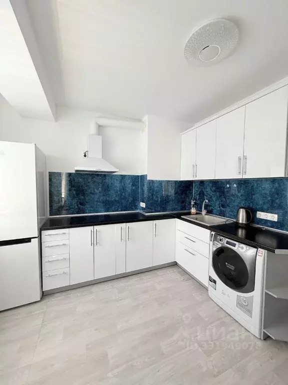 Студия Крым, Симферополь ул. Караманова, 3 (45.0 м) - Фото 1