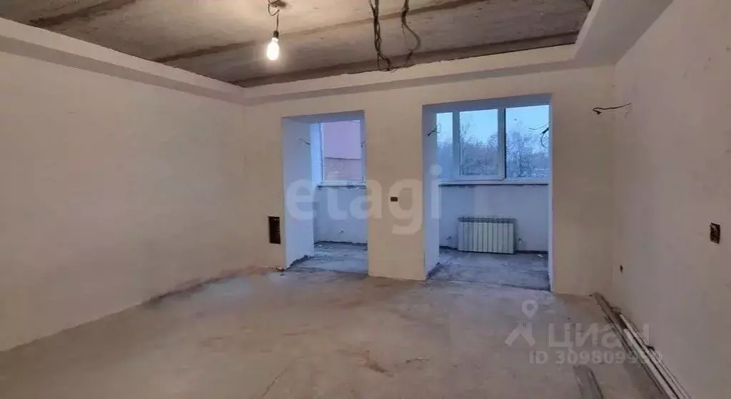 2-к кв. Брянская область, Брянск ул. Брянского Фронта, 30 (72.4 м) - Фото 0