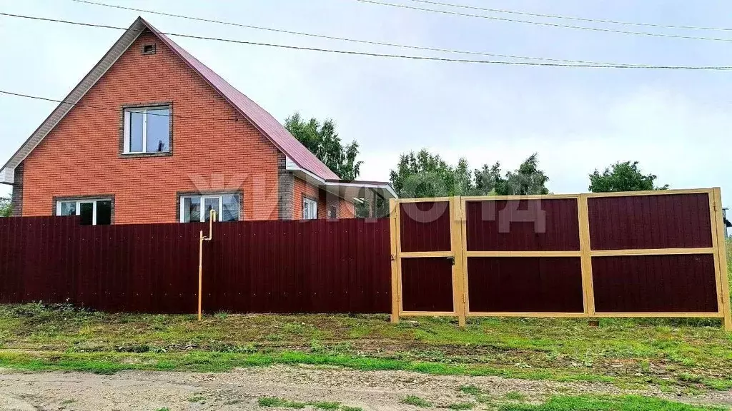 Дом в Новосибирская область, Колывань рп ул. Овчинникова (84 м) - Фото 1