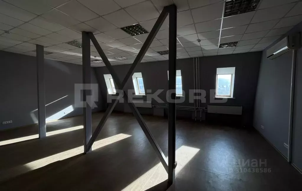 Офис в Санкт-Петербург Цветочная ул., 16 (94 м) - Фото 1