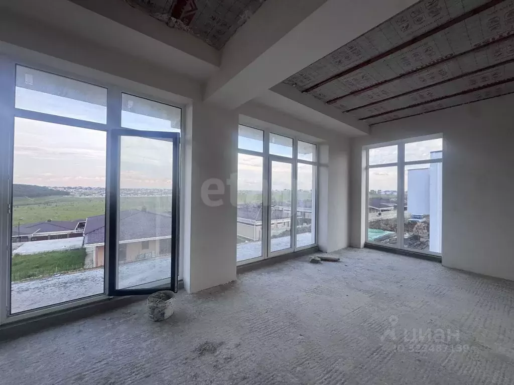 Дом в Крым, Симферопольский район, Мирновское с/пос, с. Белоглинка, ... - Фото 2