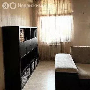 2-комнатная квартира: Новокузнецк, улица Кирова, 12 (66.3 м) - Фото 1