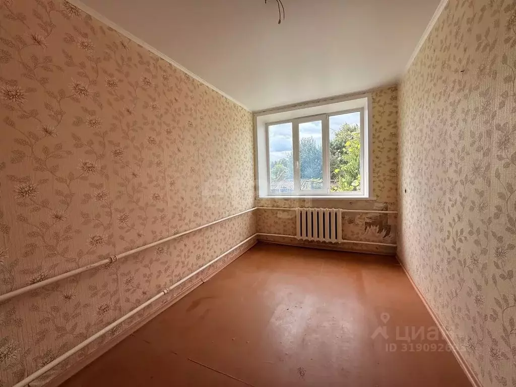 2-к кв. Смоленская область, Монастырщина пгт ул. Революционная, 17 ... - Фото 1