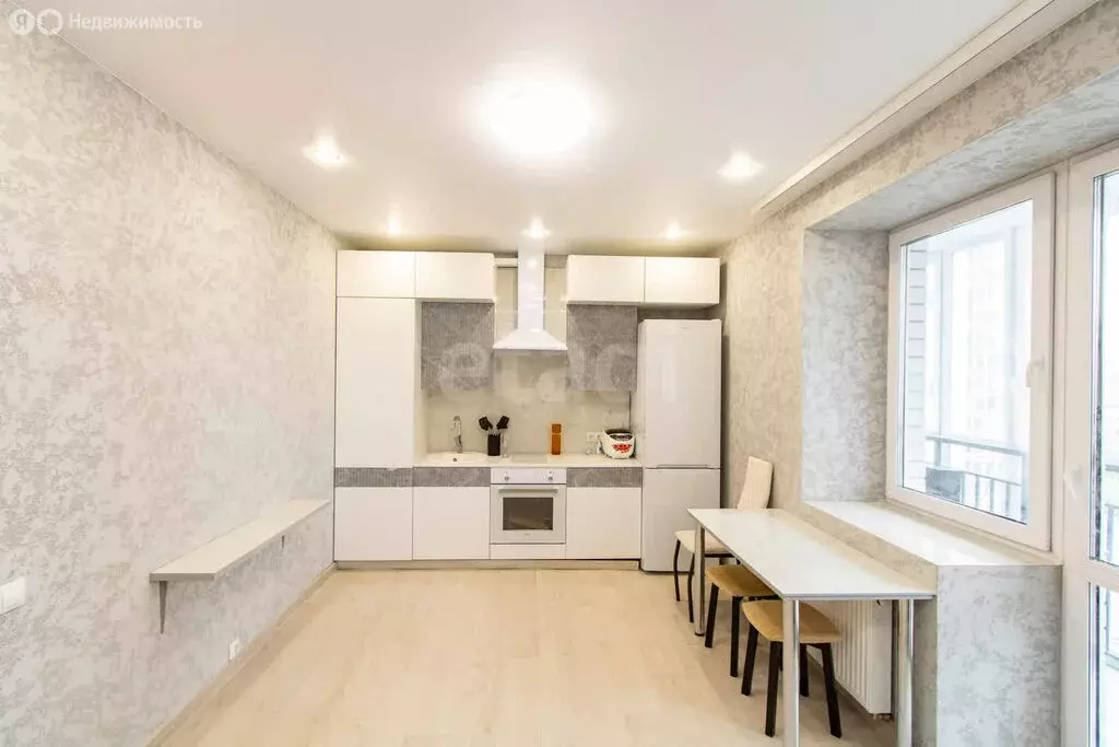 1-комнатная квартира: Тюмень, улица 50 лет Октября, 75к4 (53.3 м) - Фото 0