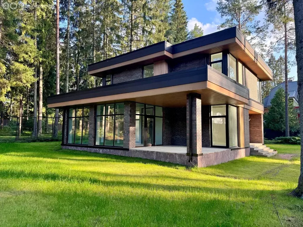 Дом в Ленинское, Советская улица (230 м) - Фото 1