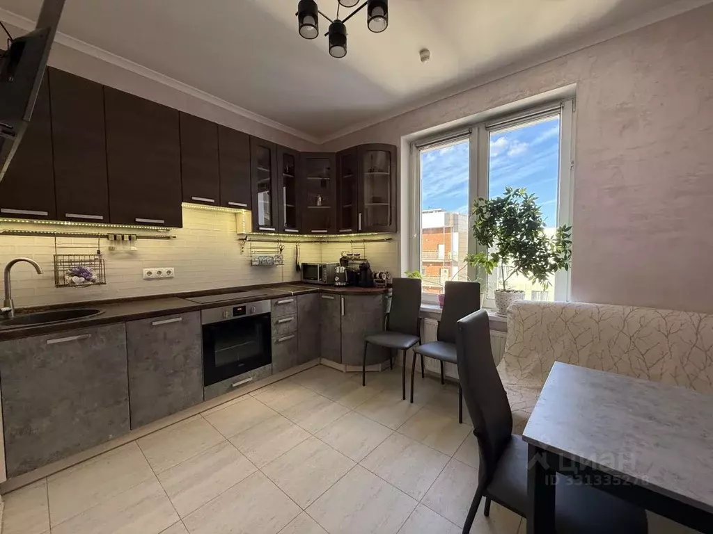 2-к кв. Московская область, Красногорск бул. Космонавтов, 8 (63.0 м) - Фото 1