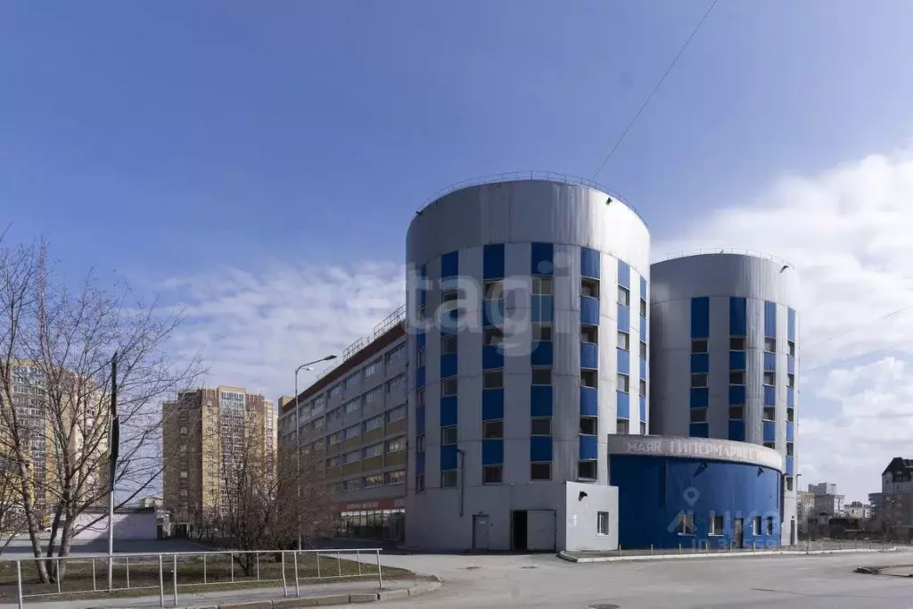 Гараж в Тюменская область, Тюмень 6-й мкр, ул. Валерии Гнаровской, 14 ... - Фото 1