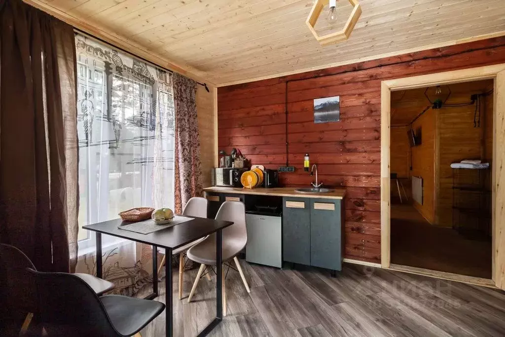 Комната Карачаево-Черкесия, Зеленчукский район, с. Архыз - Фото 1