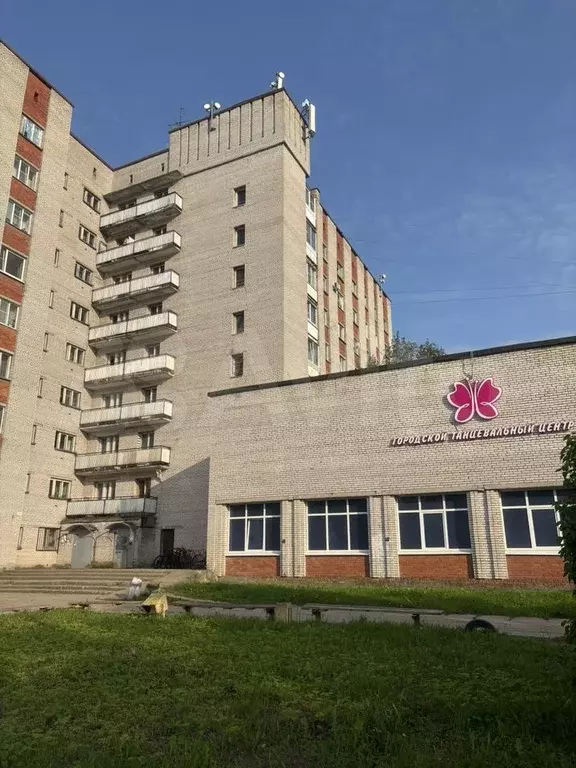 Комната 11,8 м в 9-к., 9/9 эт. - Фото 0